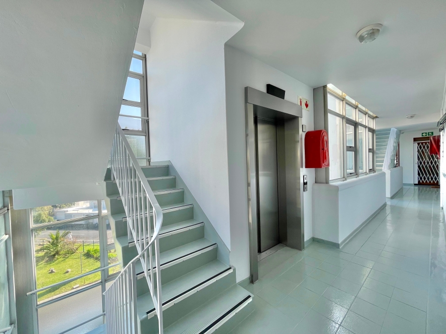 1 Bedroom Property for Sale in Rondebosch Western Cape